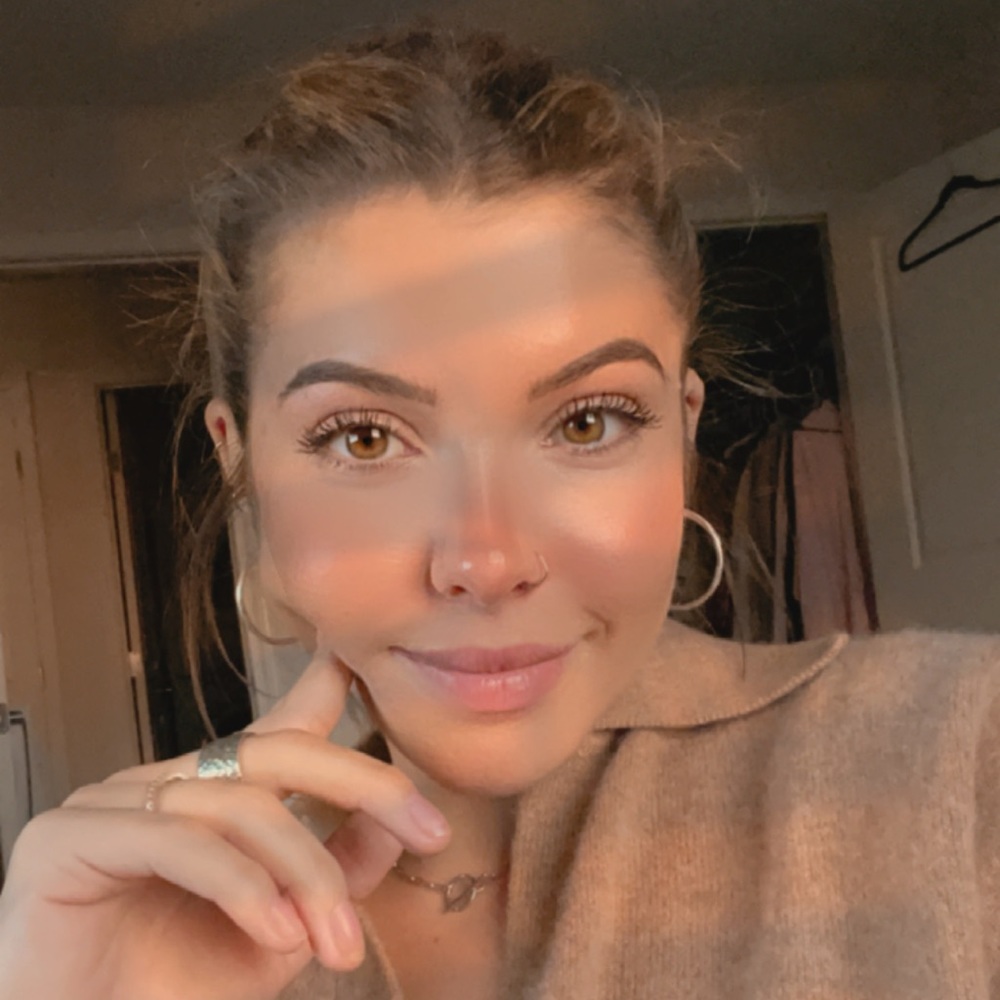 Meet your Posher, Nicole